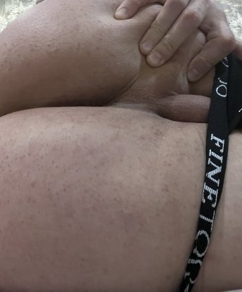 Со мной ты окунешься в мир наслаждения и страсти. Я опытна и знаю, как доставить истинное удовольствие. Мои услуги включают классический секс, оральный секс, эротический массаж и многое другое. Помимо этого, я открыта для экспериментов и готова попробовать новые вещи. В моем арсенале есть различные игрушки и костюмы для ролевых игр. Рядом со мной ты забудешь о реальности и окунешься в океан удовольствия. У меня также есть положительные отзывы от довольных клиентов, которые говорят о моей непревзойденной красоте и нежных рук. Живу я в Москве и готова приехать к тебе или принять тебя в своей уютной квартирке. Так что, не упускай возможность окунуться в мир страсти и экстаза со мной! 🌹🔥💋🔞 Евгения
